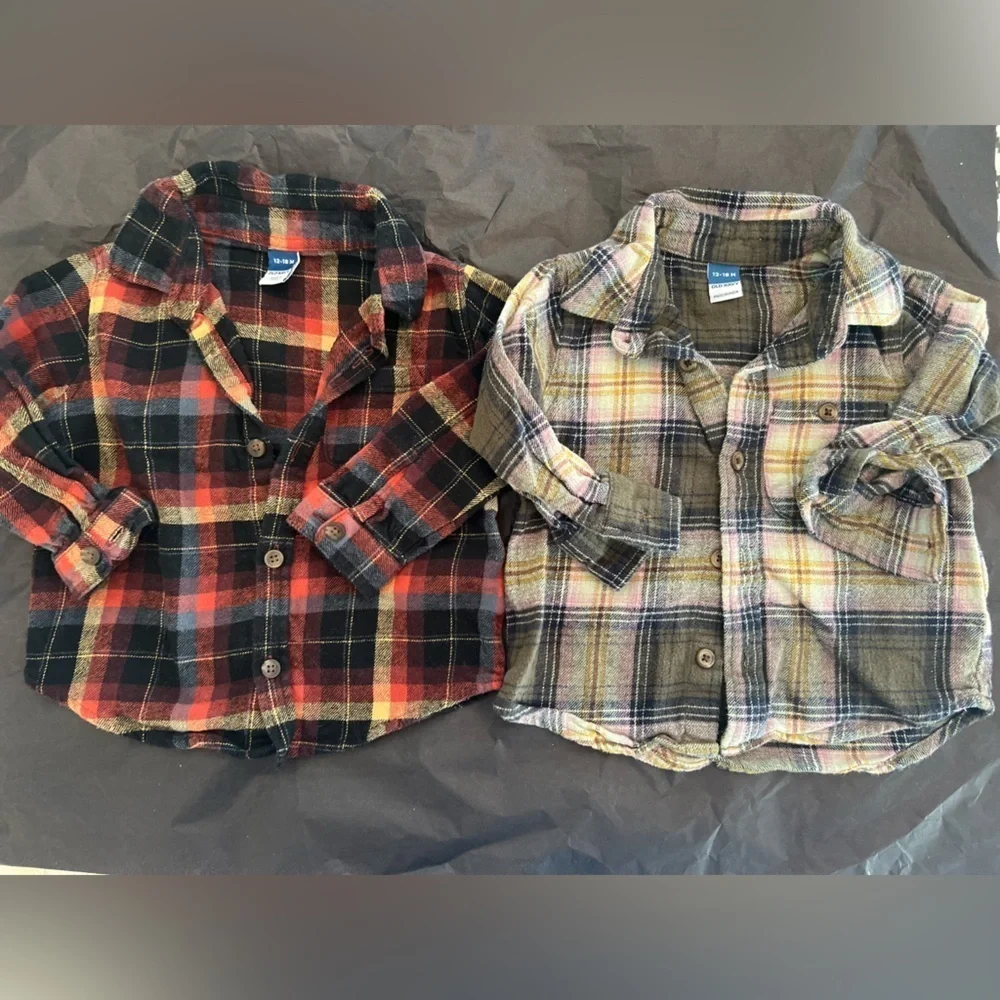 BUNDLE Old Navy sweaters and flannels